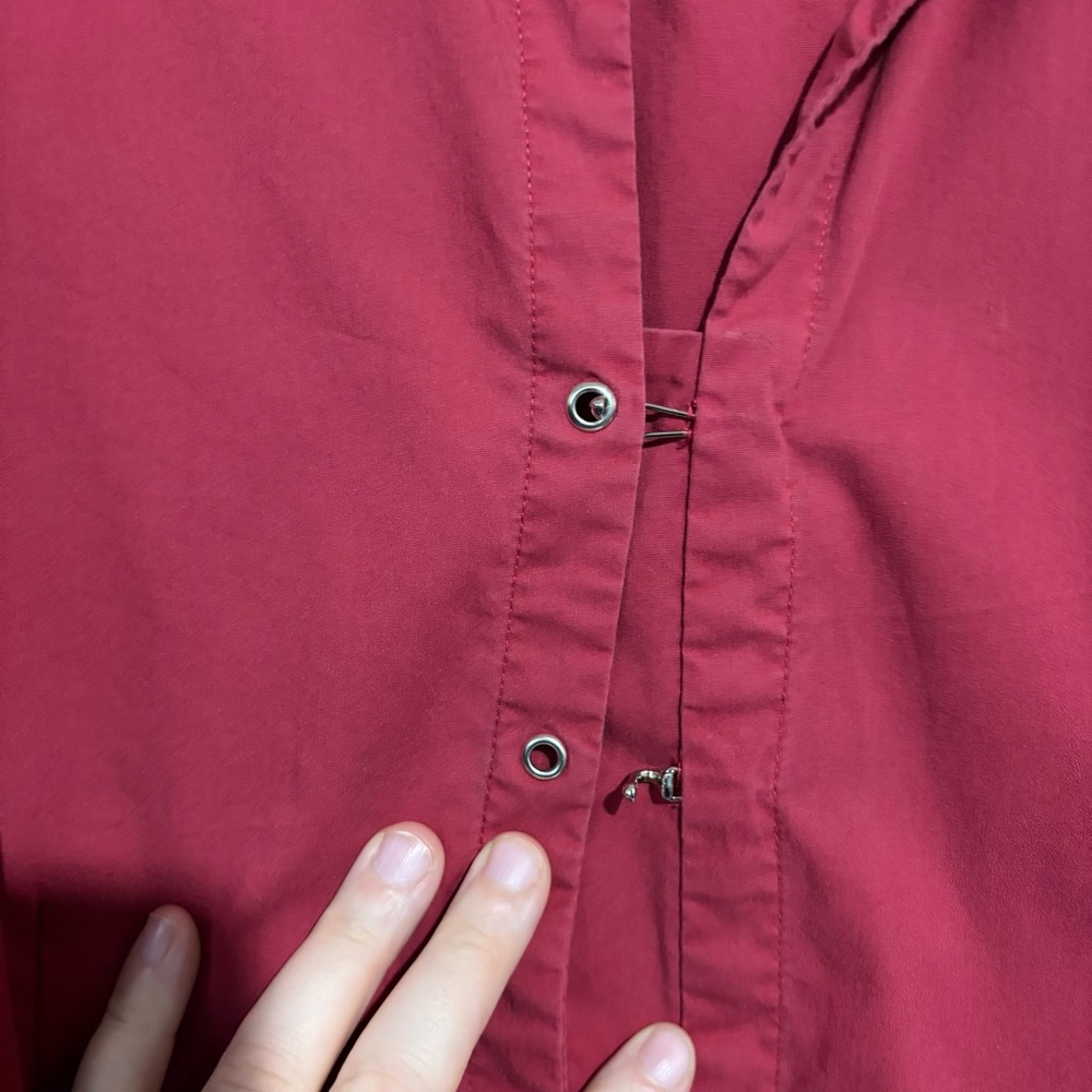 Y2K whimsigoth grommet closure button up top red long sleeve blouse 2000s goth - Picture 3 of 9